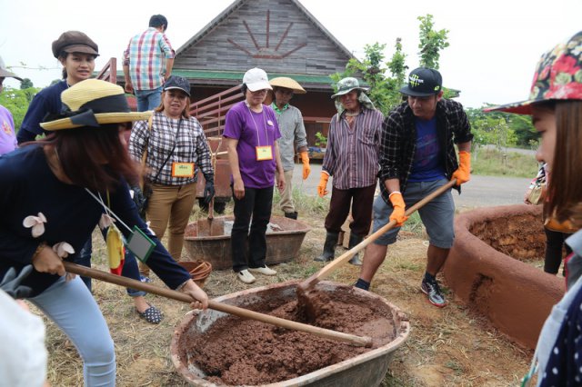 โครงการค่ายรวมพลังฟันเฟืองศูนย์การแพทย์ฯ