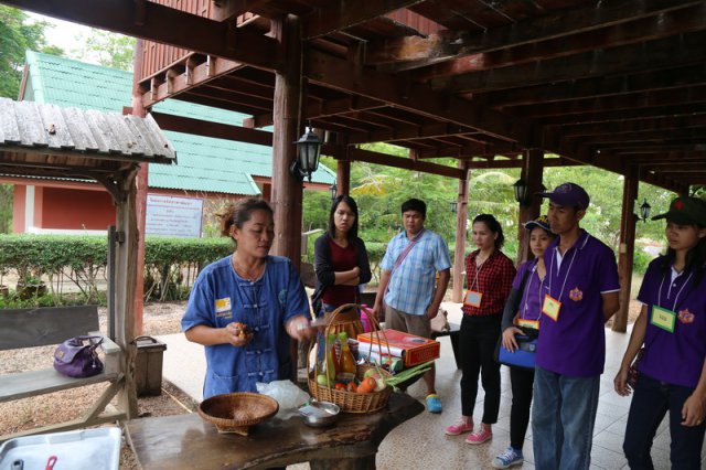 โครงการค่ายรวมพลังฟันเฟืองศูนย์การแพทย์ฯ