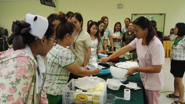 โครงการกิจกรรมบ่ายคลายเครียด ขนมผกากรอง 20 เมษายน 2559